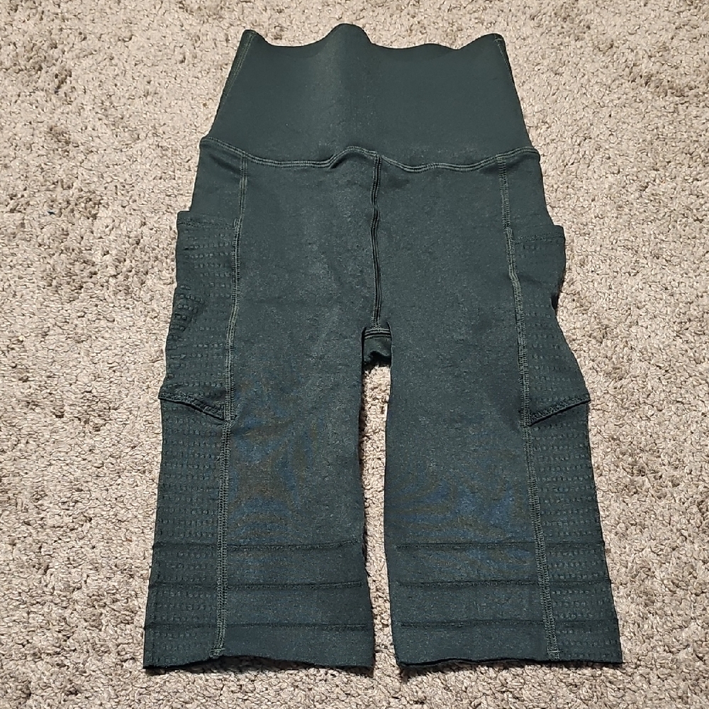 Fabletics SculptKnit Pocket Short Green Size XS